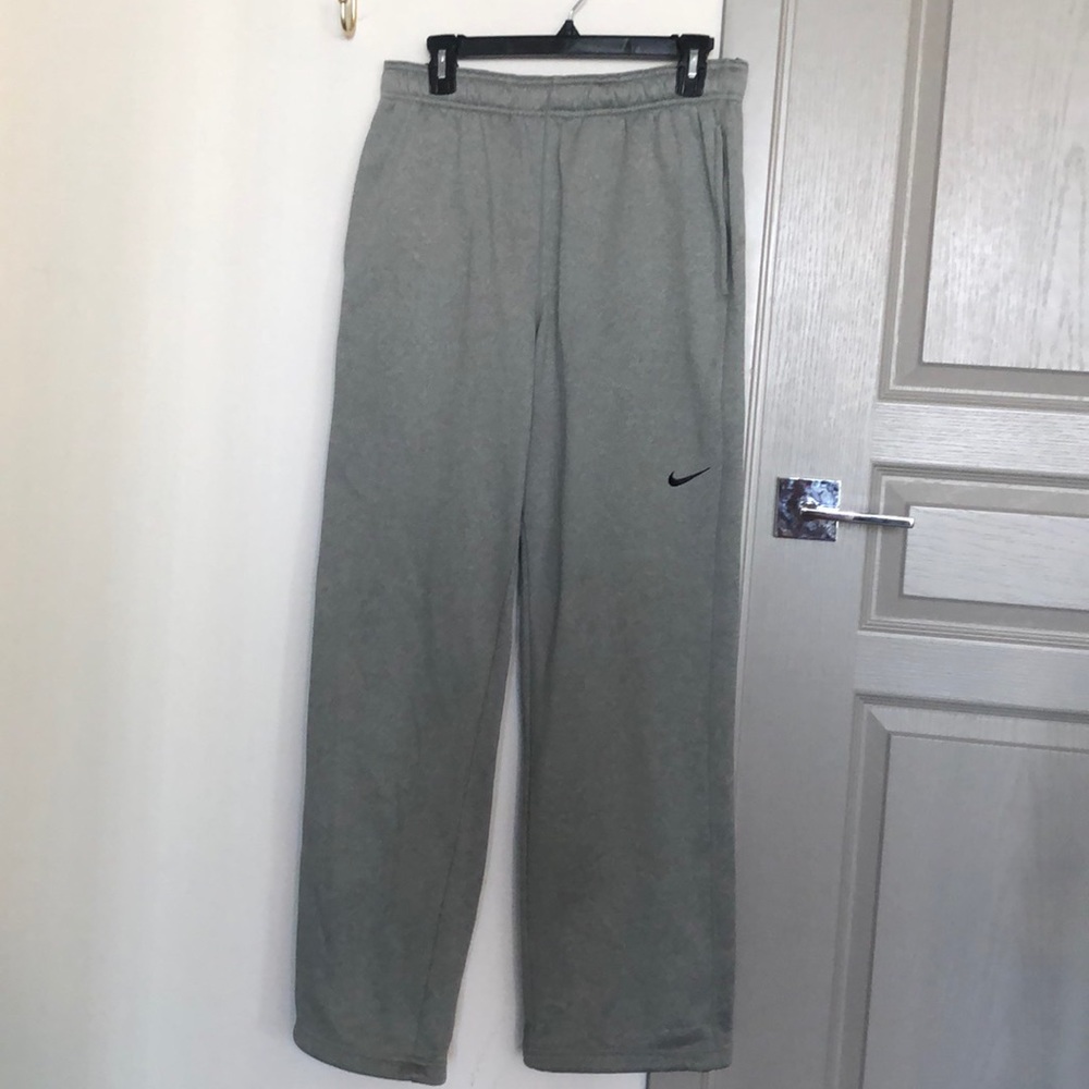 Nike Therma-Fit Sweats
